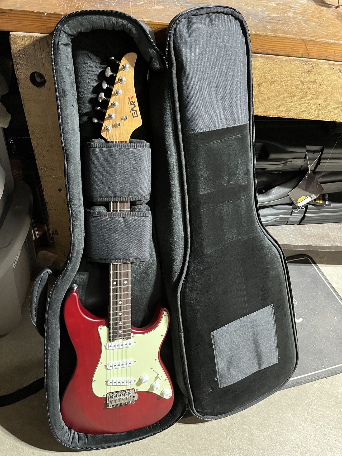 Eart Sss strat Stainless Steel Frets Roasted Maple Neck