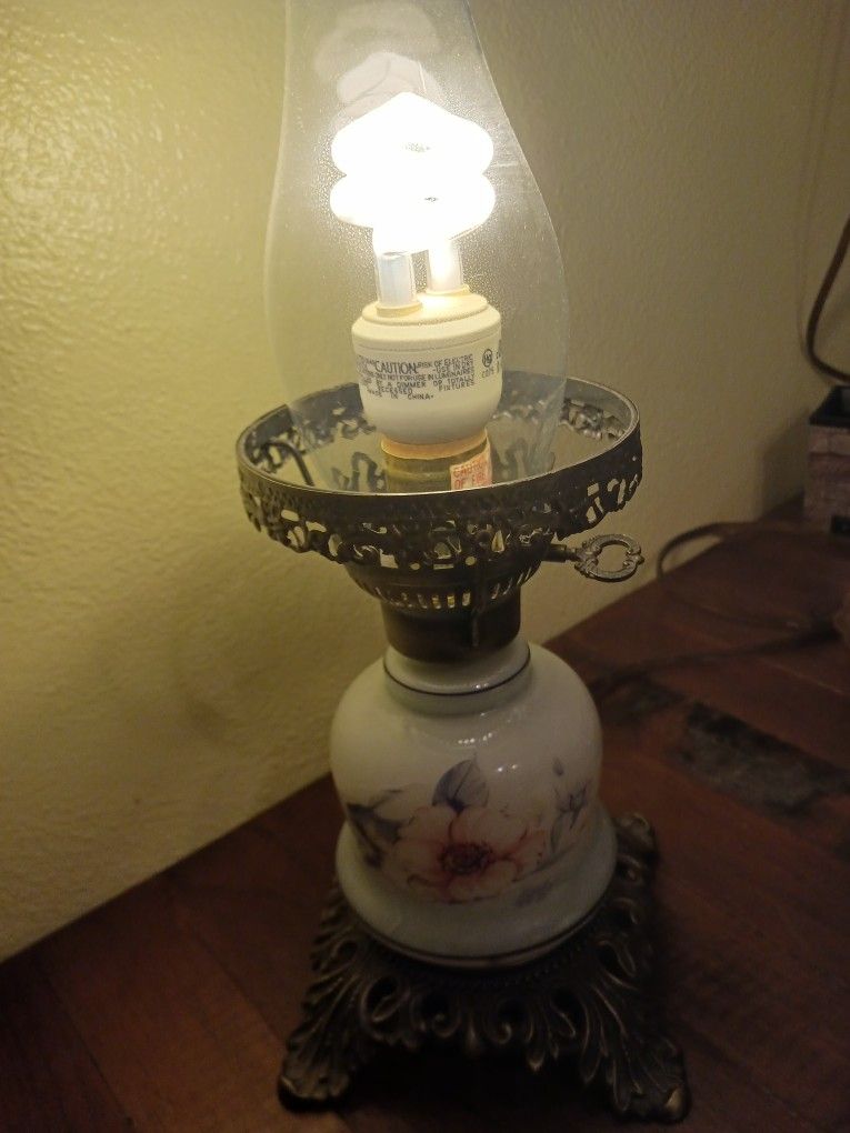 Vintage Set Of 2 Hurricane Lamp Roses Design With 3 Way Electric Lighting  for Sale in Tampa, FL - OfferUp