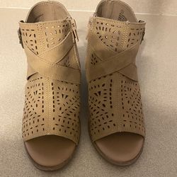 Justice Brand Shoes Size 1