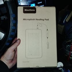 MaxKare micro plush heating pad