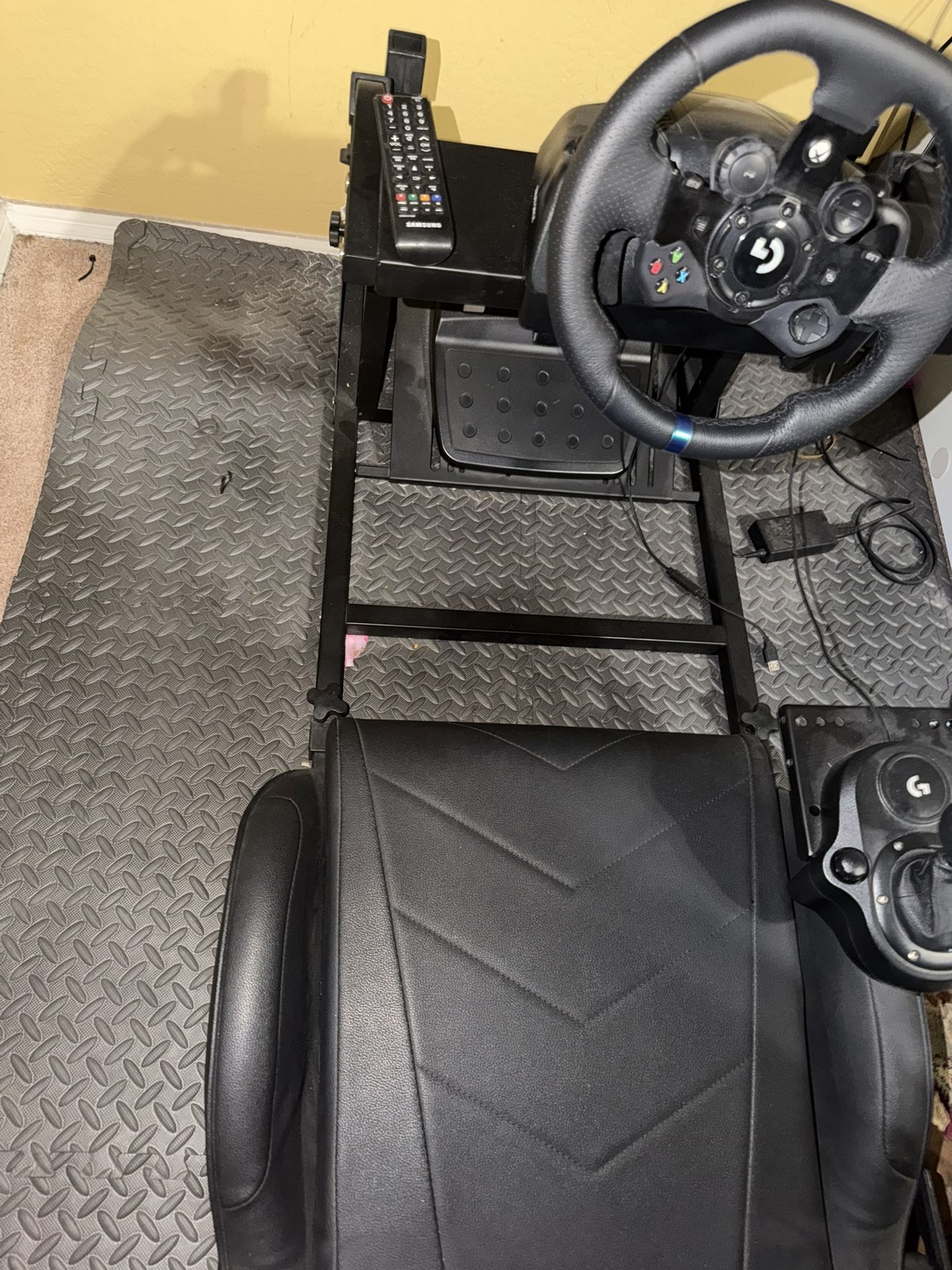 Racing Simulator, TV, Stereo, Complete