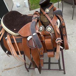 Montura Charra Nueva Fuste 16