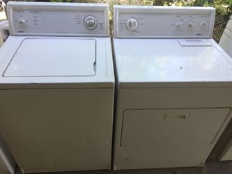 Kenmore washer and gas dryer set