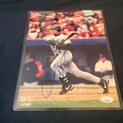 Houston Astros Jeff Bagwell Autographed 8x10 Pictures. 70 Each