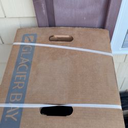 18 in VANITY WITH WHITE CULTURED MARBLE TOP WALNUT COLOR