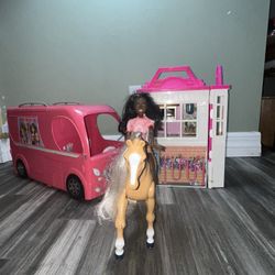 Barbie Camper, House And Restaurant With Barbie Doll