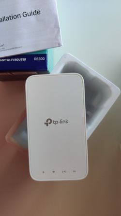 TP-Link Mesh Wi-Fi Range Extender AC1200 Dual Band 2.4/5GHz RE300