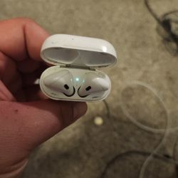 Apple Air Pods 2nd Gen 