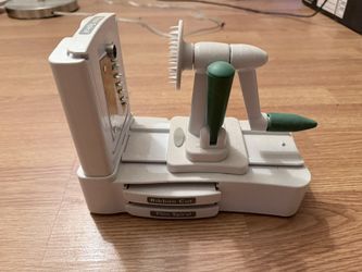 Veggetti Pro Vegetable Spiralizer