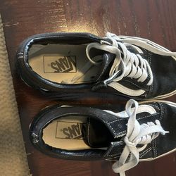 Vans Black Suede 6.5