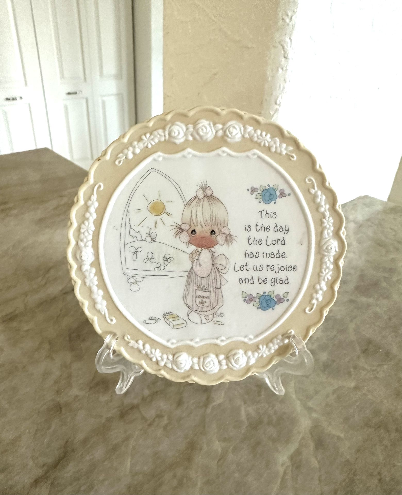 Vintage Precious Moments - This Is The Day The Lord Has Made - Plate 1994.