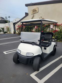 2022 E-Z-GO RXV 4-Passenger Non-Lifted 48-Volt Lithium Street Legal Golf Cart