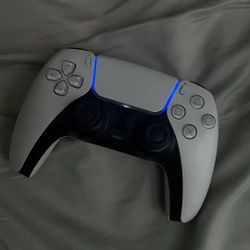 PS5 dual sense white controller