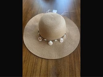 Brand new women’s straw beach hat $20