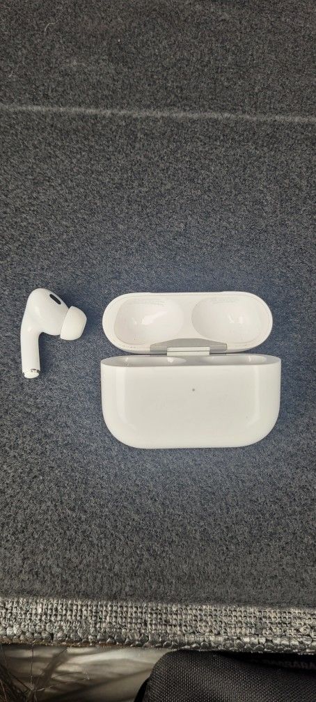 Apple AirPod Pro Missing Right Side