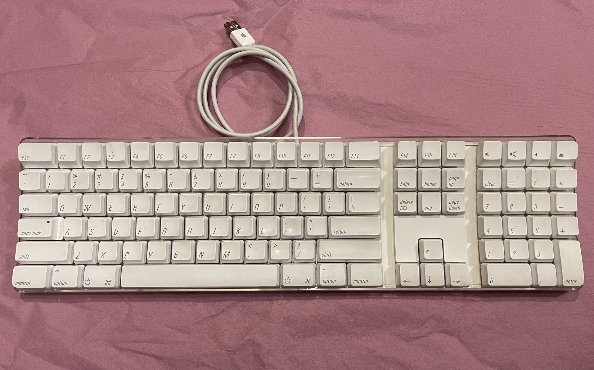 Vintage Apple Keyboard A1048