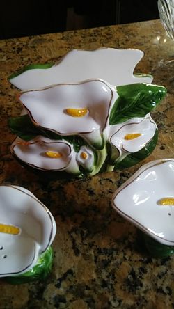 Salt ,pepper & napkin holder