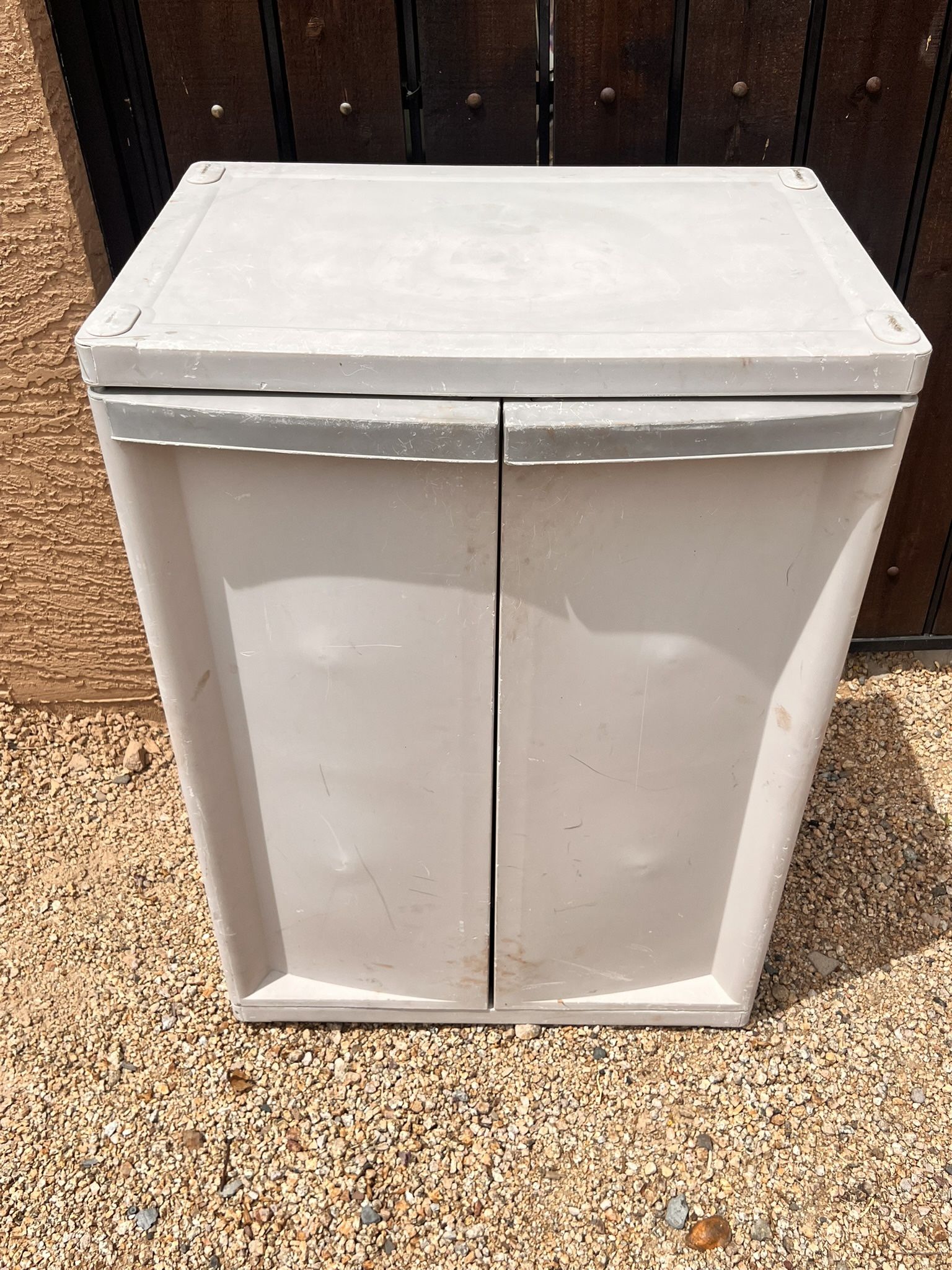 Sterilite Plastic 2 Shelf Storage Cabinet (LxWxH: 25.5” x 18” x 36”)