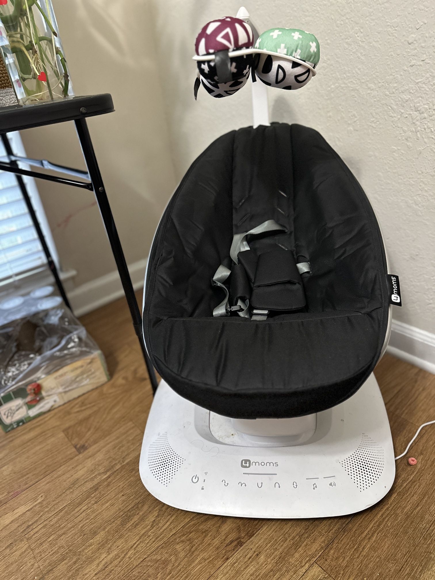 4 U Mom - Mamaroo Swing