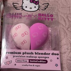 Hello Kitty beauty Blender 