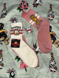 Mid crew socks