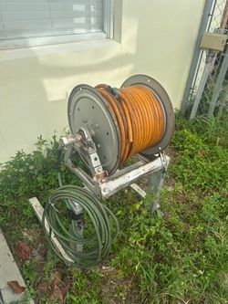 Hose reel