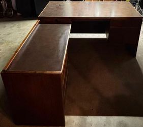 Vintage Mid-Century Modern Wood L-Shaped Executive Desk