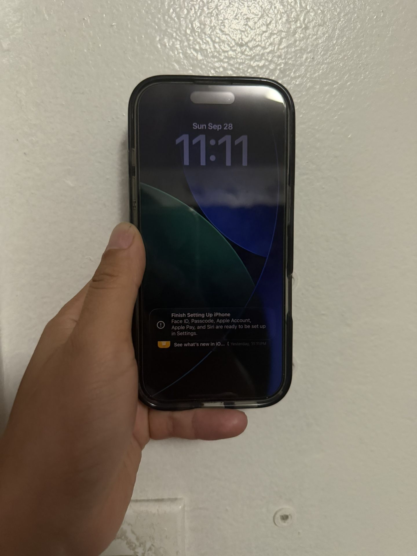 $750 IPhone 16 Pro Unlock 128GB