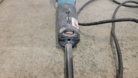 Makita grinder Variable Speed + polish pads ans support ( ready to use