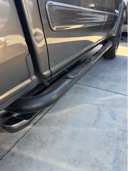 Toyota tundra crew cab 2005 Westin running boards also fit sequoia first gen
