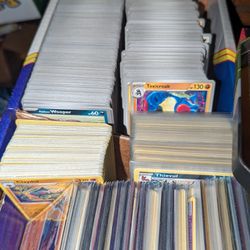 200 English Or Japanese Pokémon Cards (Random)