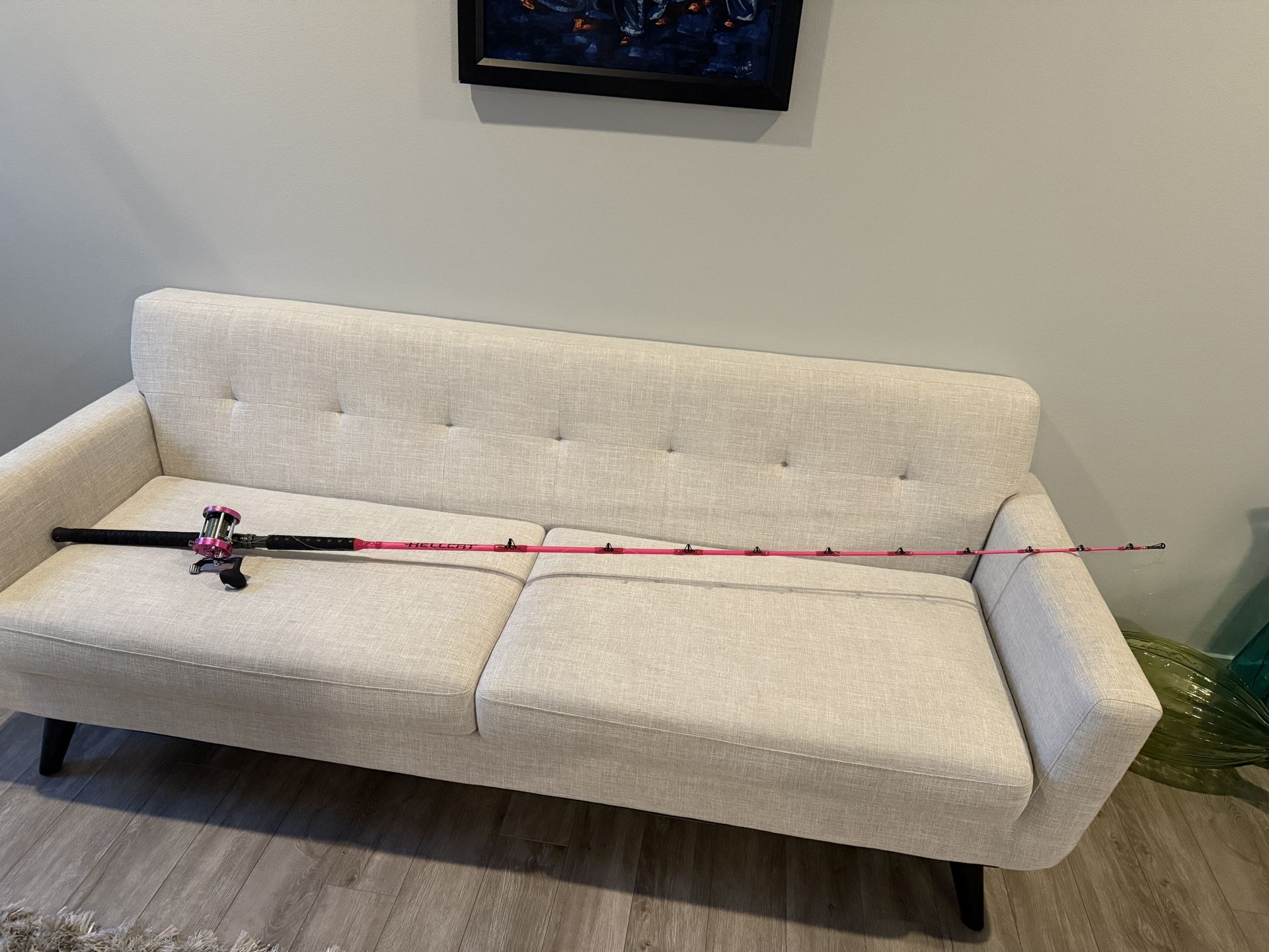 7’6 20-60 pound Pink hellcat rod  heavy  Mix with slime cat 7000 reel 