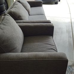 Crate And Barrel Apartment Sofa