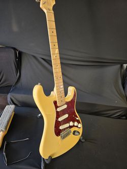 Fender Buddy Guy blonde strat