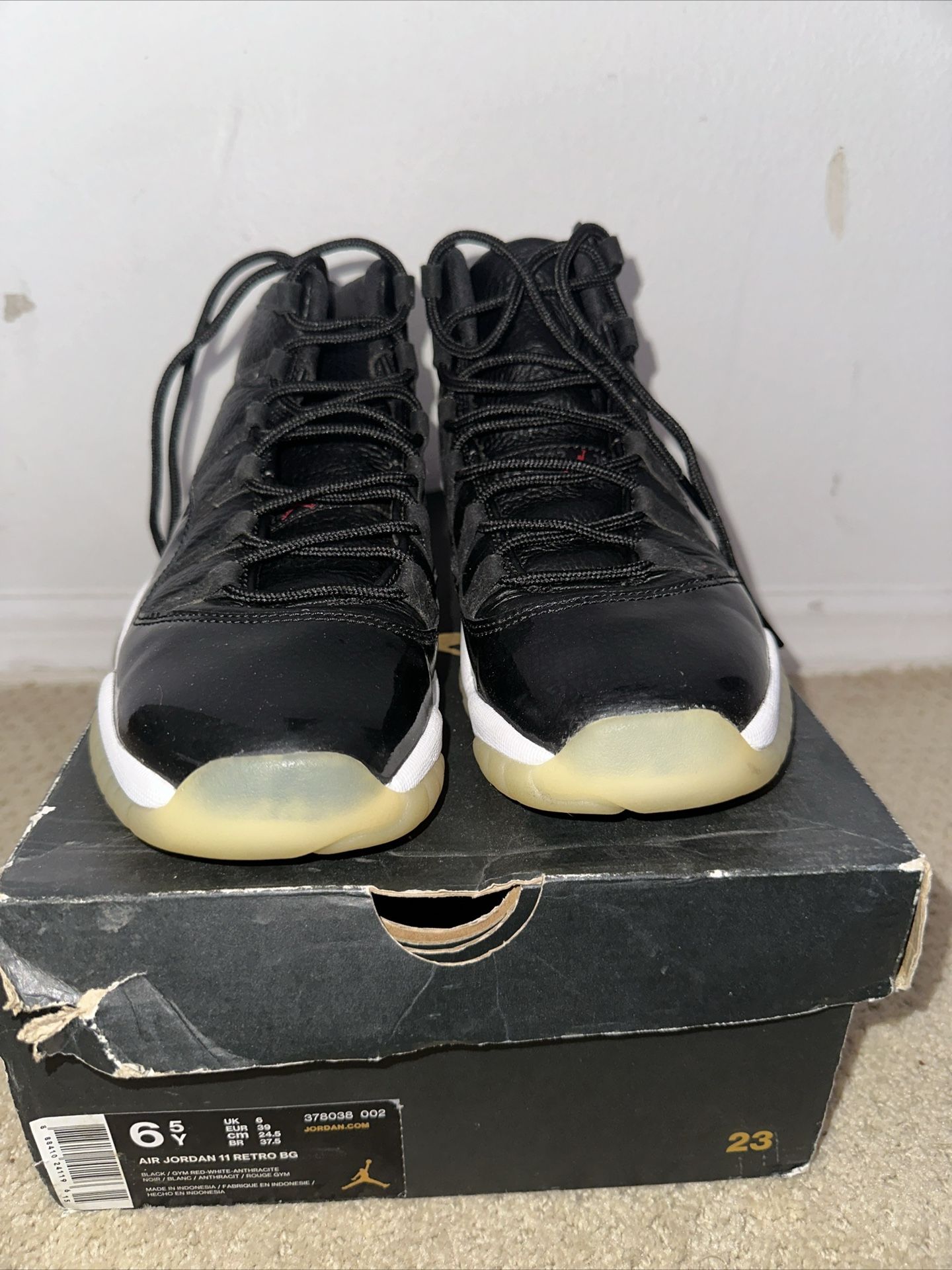 Jordan 11 Retro Size 6.5Y