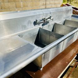 Commercial 3 Compartment Sink