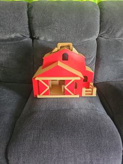 New Red Wood Barn .Never Used Can Be Used For Nativity Barn.