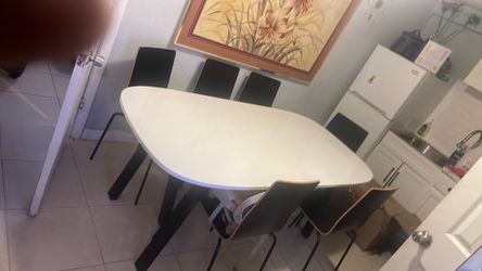 Dining table with 6 chairs