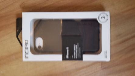 Incipio iPhone 8 case, transparent black