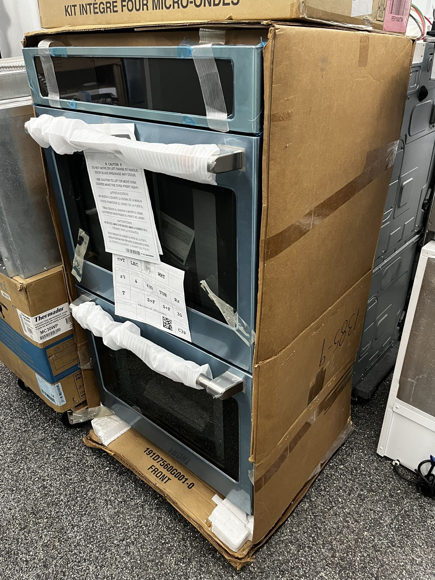 GE Café Electric Double Wall Oven 30” New Stainless Steel