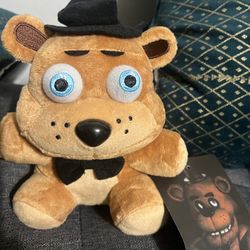 Freddy plush  from Five nights at Freddy’s (( plush 7 inches tall ))