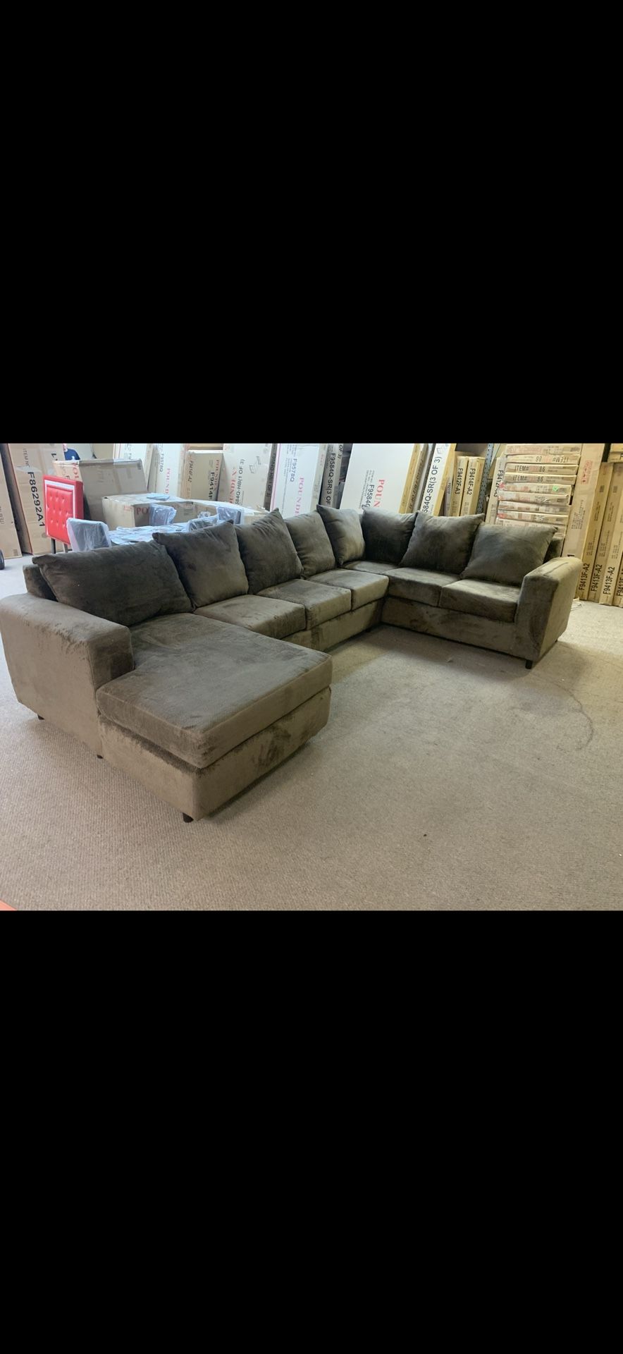 NEW BROWN SECTIONAL