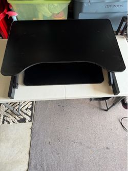 Standing desk