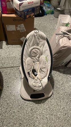4 Moms Baby Swing