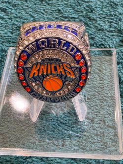 New York Knicks World Champions Replica Ring