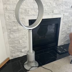 Dyson Cool AM03 Pedestal Fan AM03 Dyson AM03 - Cooling fan - floor-standing - silver