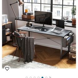 COMPUTER DESK 