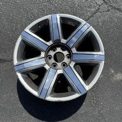 Cadillac Escalade Rim