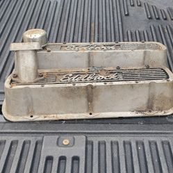 SBF Edelbrock Valve Covers 