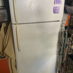 Frigidaire Refrigerator 
